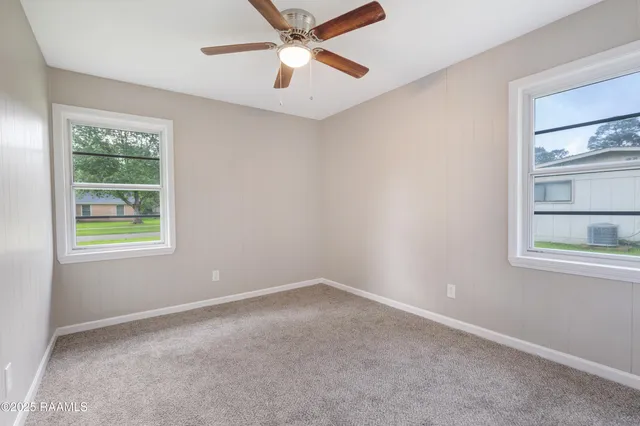 $174,900 | 307 East Drive, New Iberia, LA 70563