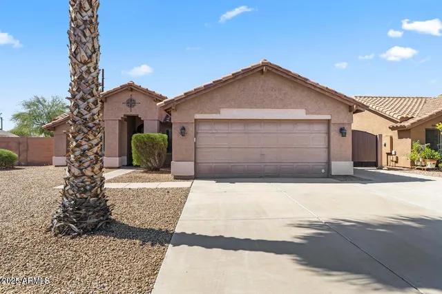 $2,900 | 10747 West Via Del Sol, Peoria, AZ 85373