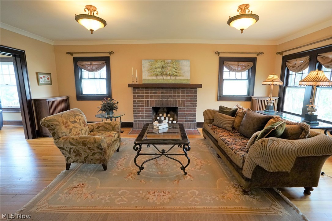 2884 Huntington Road Cleveland, OH 44120 - Photo 6 of 34