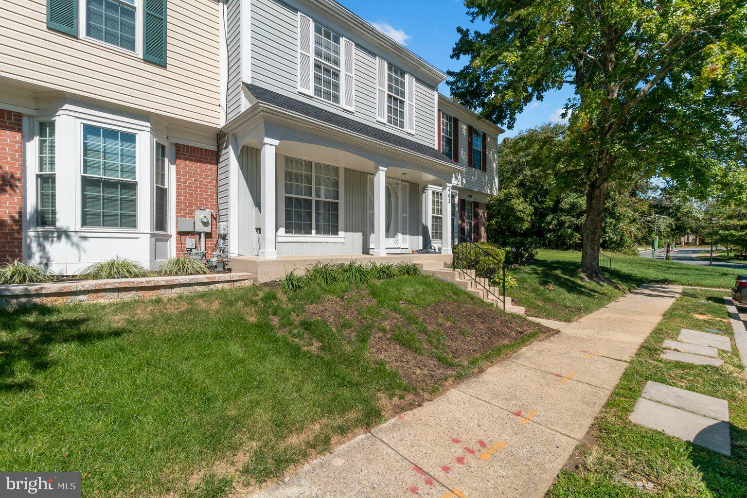 402 Maple Forest Road Baltimore, MD 21228 - Photo 3 of 36