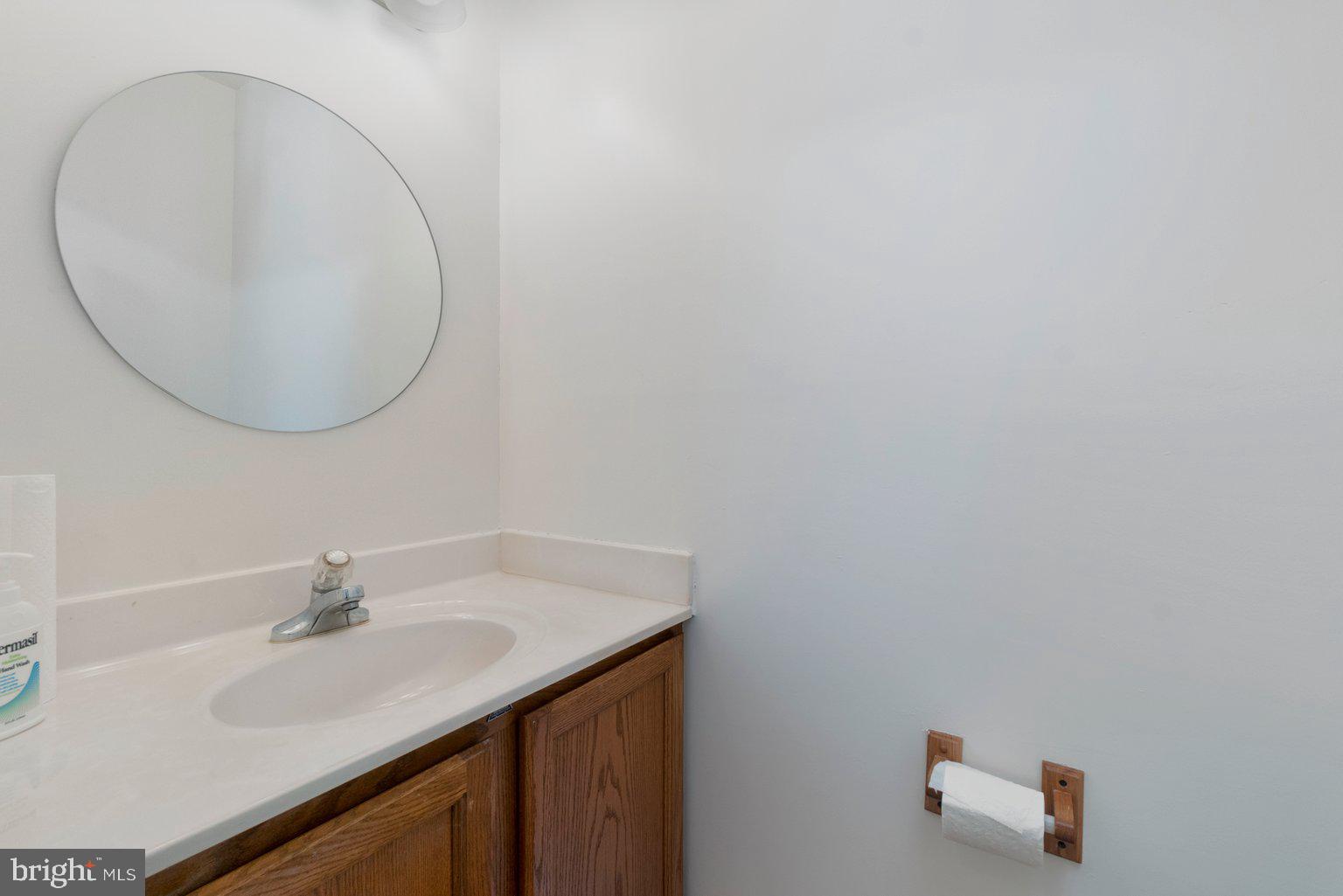 402 Maple Forest Road Baltimore, MD 21228 - Photo 6 of 36