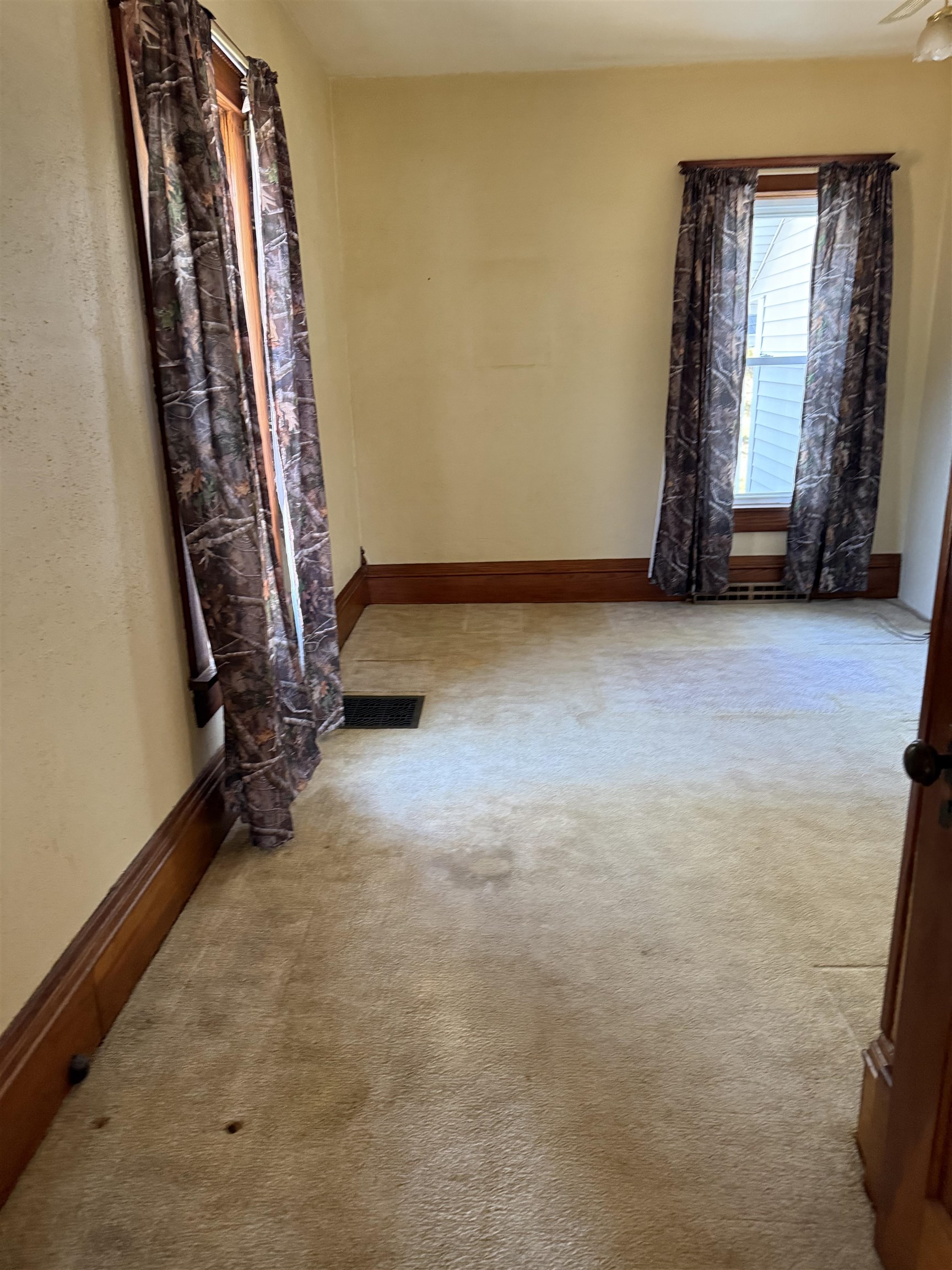 5940 East German Valley Road German Valley, IL 61039 - Photo 14 of 29 an empty room with windows