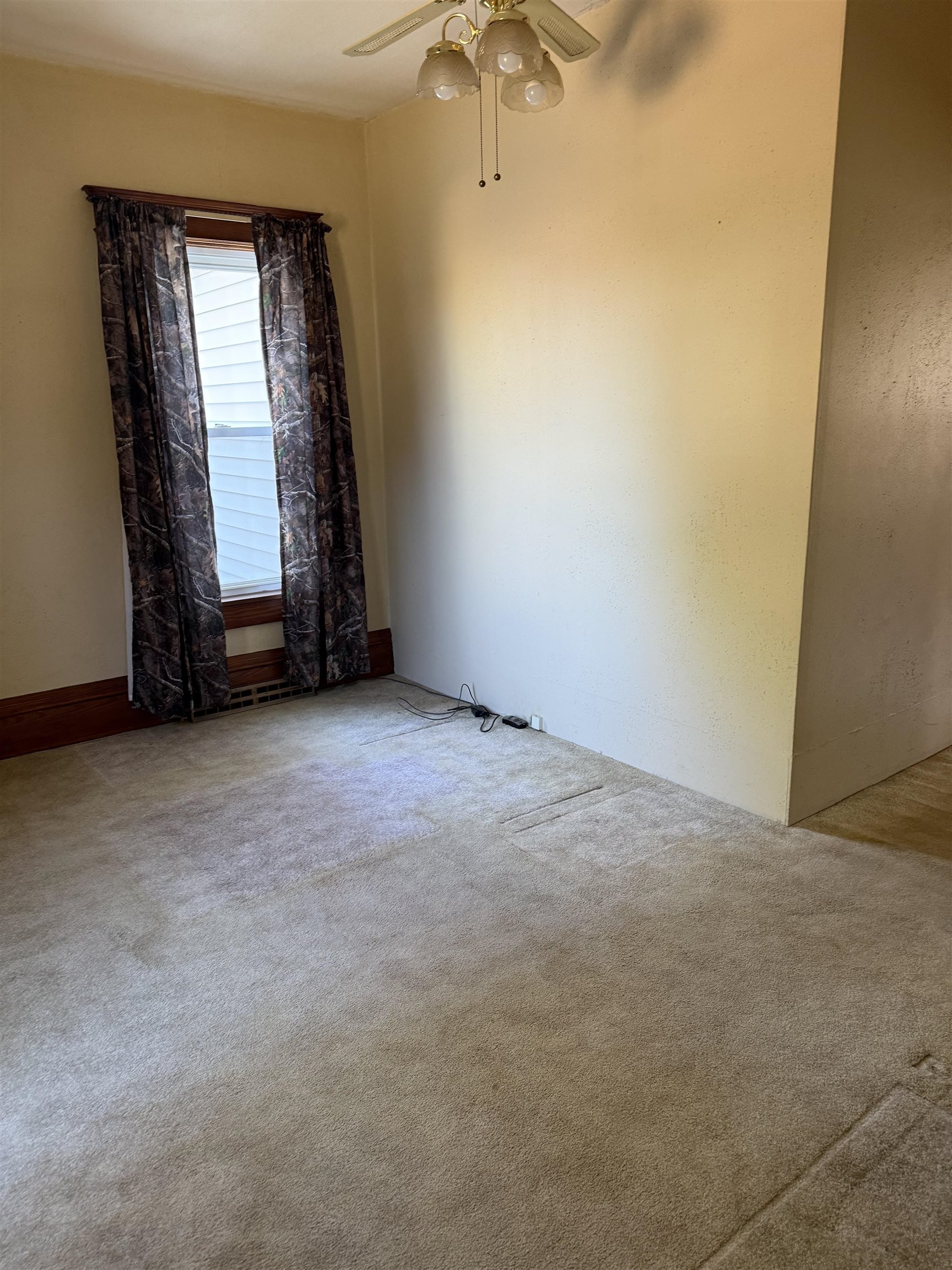 5940 East German Valley Road German Valley, IL 61039 - Photo 15 of 29 an empty room with windows