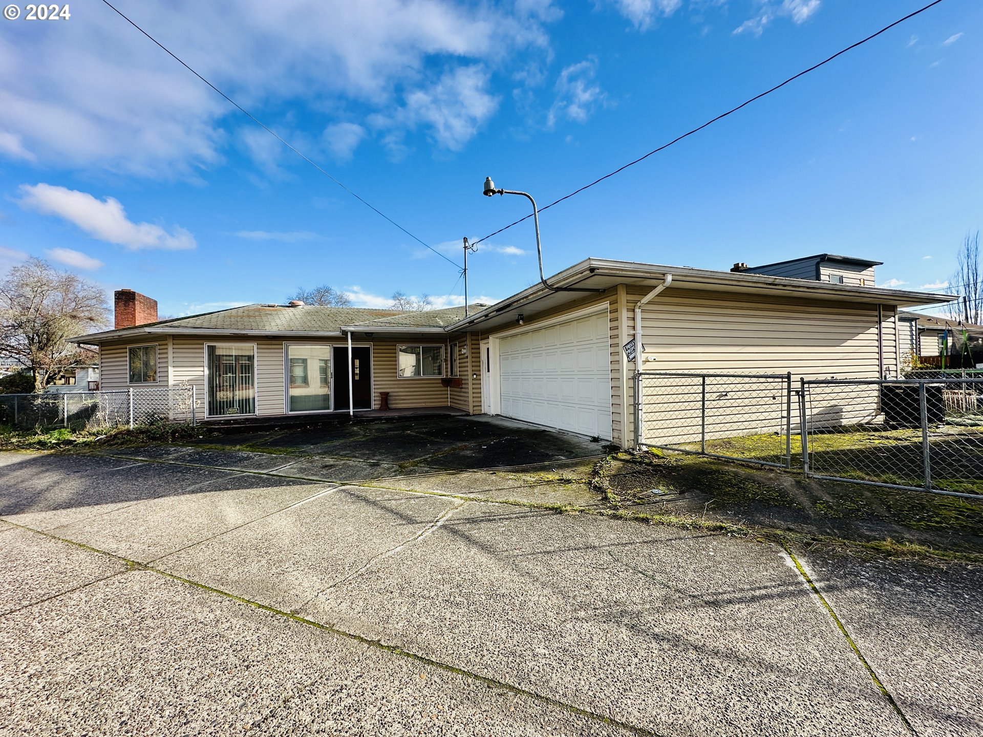 1123 20th Avenue Longview, WA 98632 - Photo 2 of 32