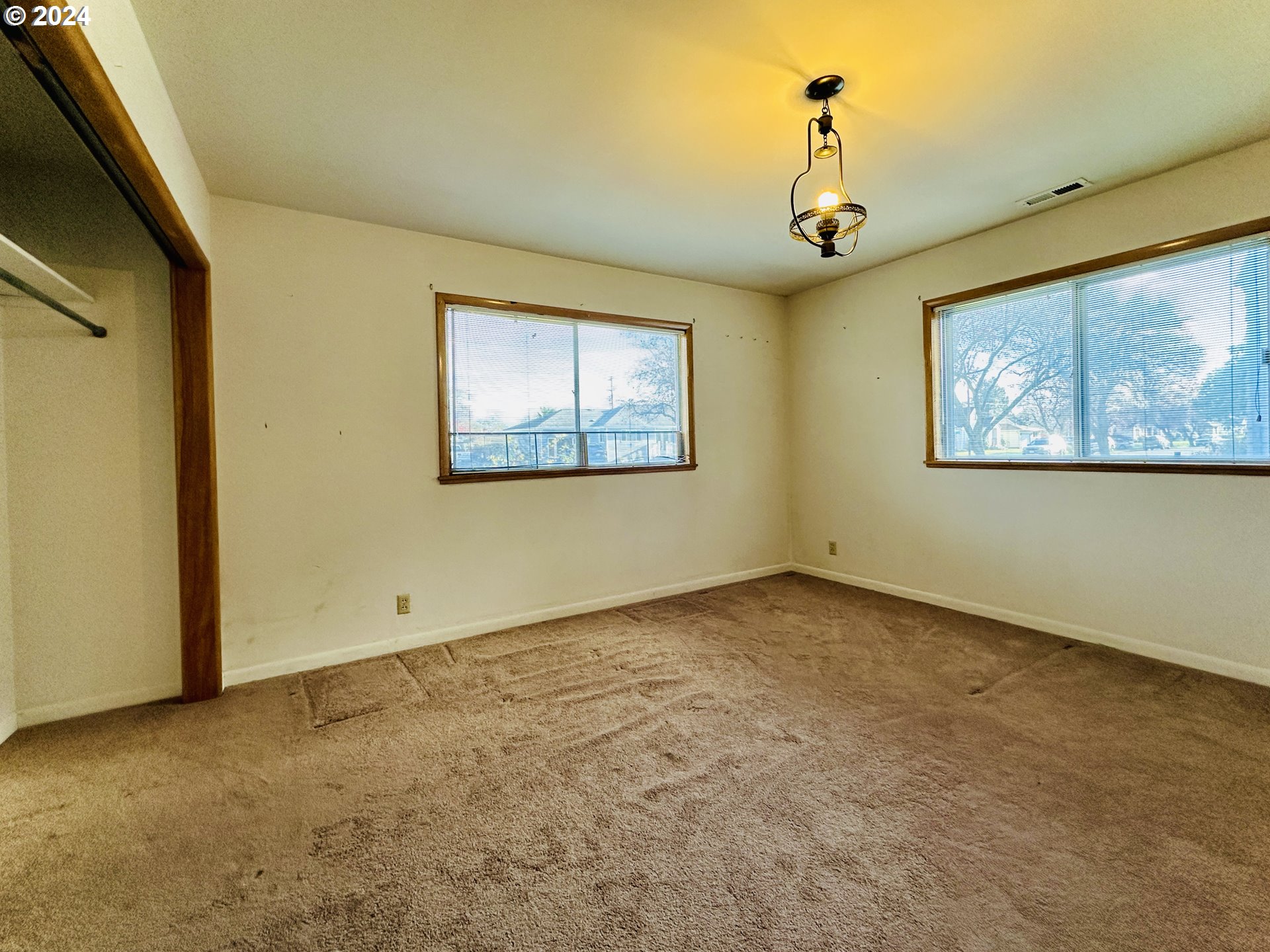 1123 20th Avenue Longview, WA 98632 - Photo 10 of 32