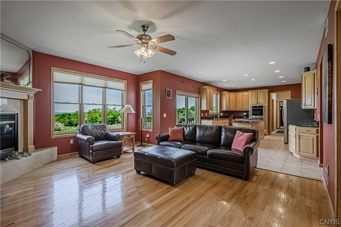 8925 Tibbitts Road New Hartford, NY 13413 - Photo 16 of 49
