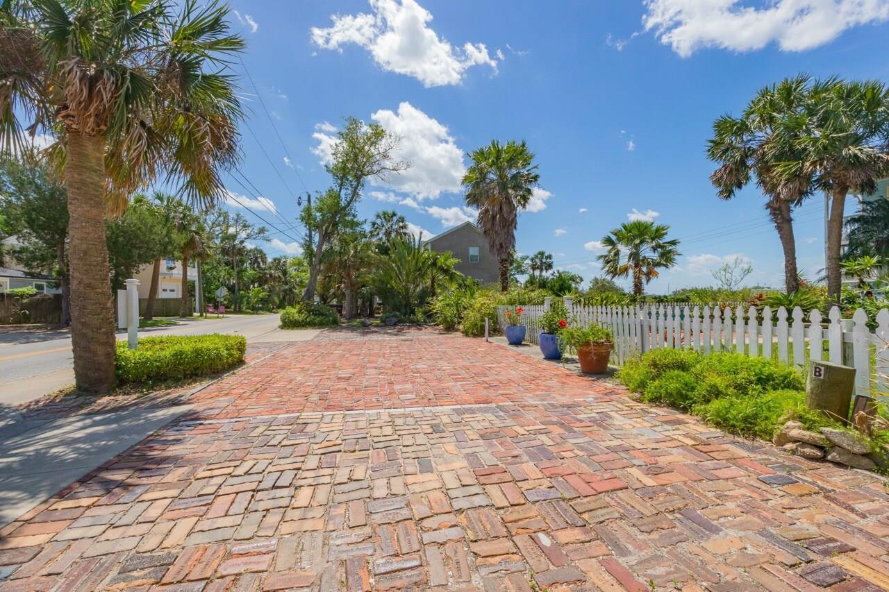 232 Riberia Street St. Augustine, FL 32084 - Photo 15 of 79