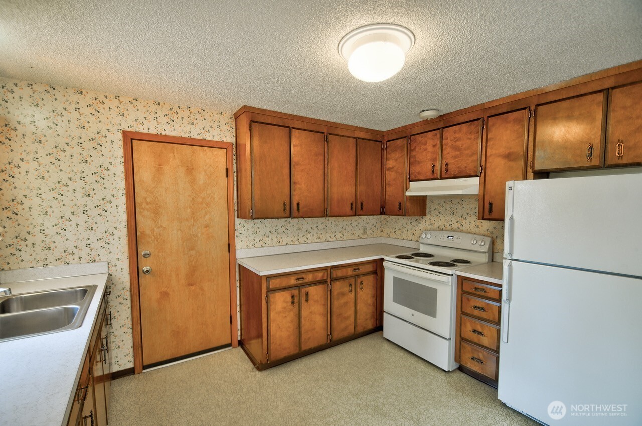 17706 Jordan Street Southwest Rochester, WA 98579 - Photo 15 of 33