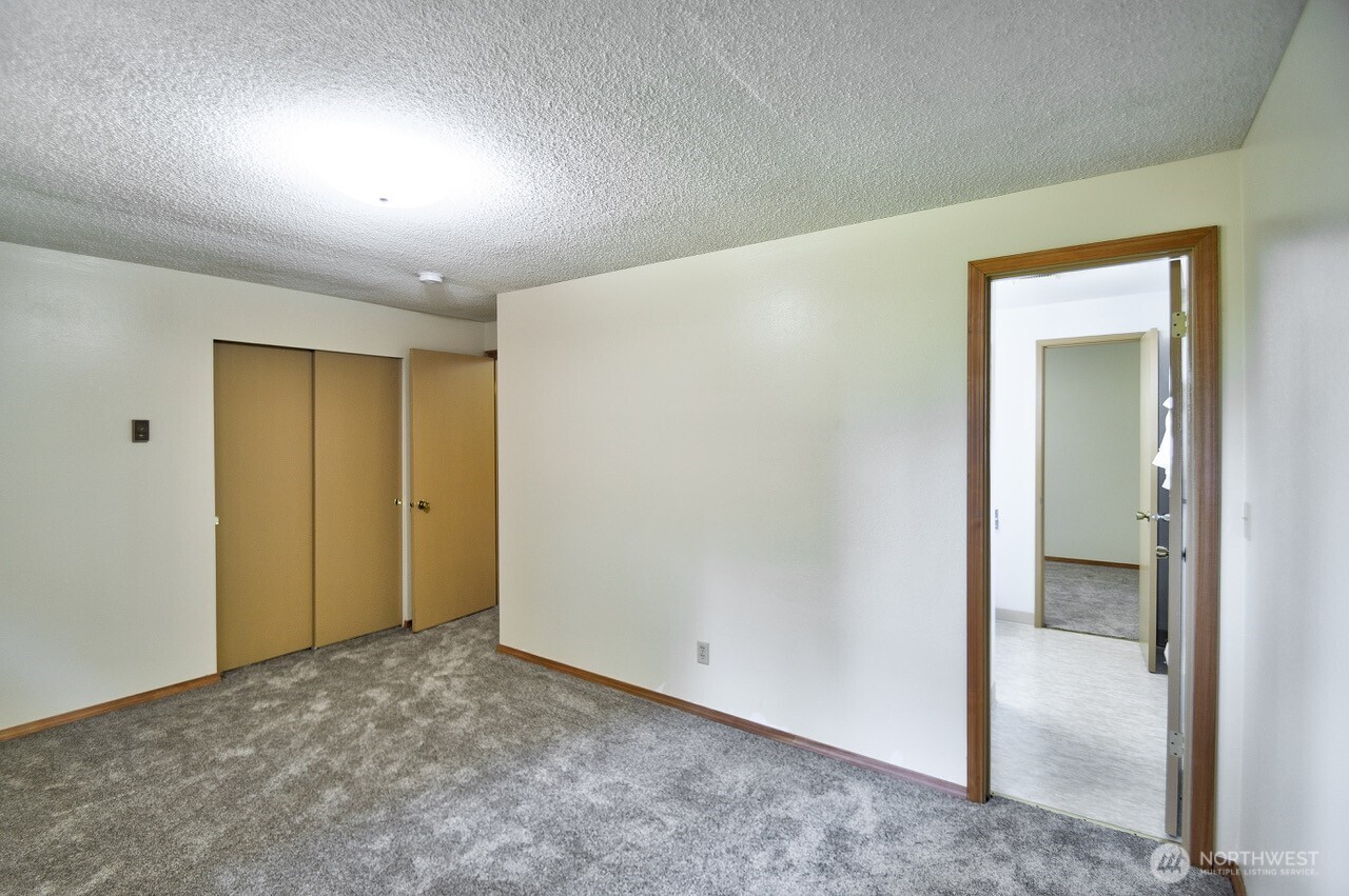 17706 Jordan Street Southwest Rochester, WA 98579 - Photo 24 of 33