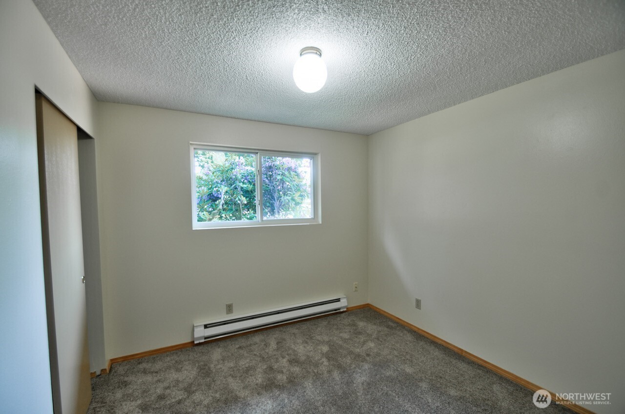 17706 Jordan Street Southwest Rochester, WA 98579 - Photo 31 of 33