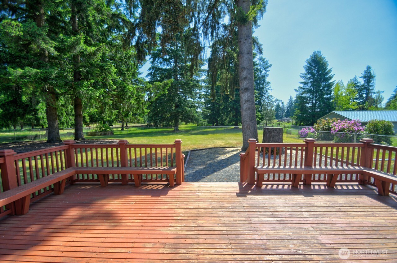 17706 Jordan Street Southwest Rochester, WA 98579 - Photo 7 of 33