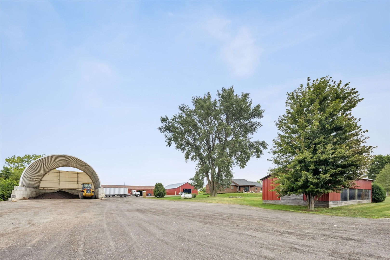 1451 Johnson Road Oswego, IL 60543 - Photo 14 of 42 Gallery Image 14