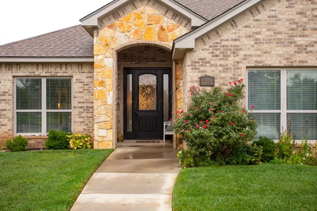 $410,000 | 7504 Jacksonhole Drive, Amarillo, TX 79118