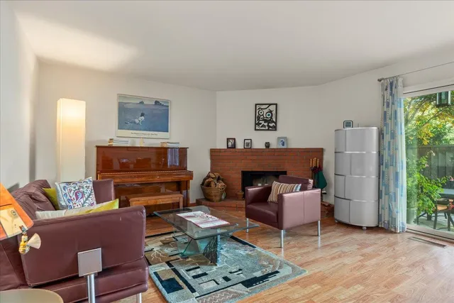 $1,500,000 | 950 Boranda Avenue, Unit 9, Mountain View, CA 94040