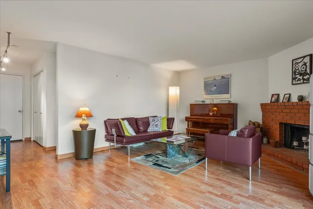 $1,500,000 | 950 Boranda Avenue, Unit 9, Mountain View, CA 94040