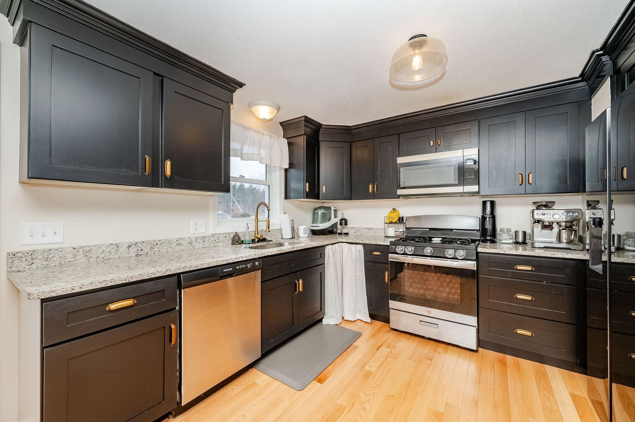 5 Kirsten Avenue Rochester, NH 03867 - Photo 3 of 42 Gallery Image 3