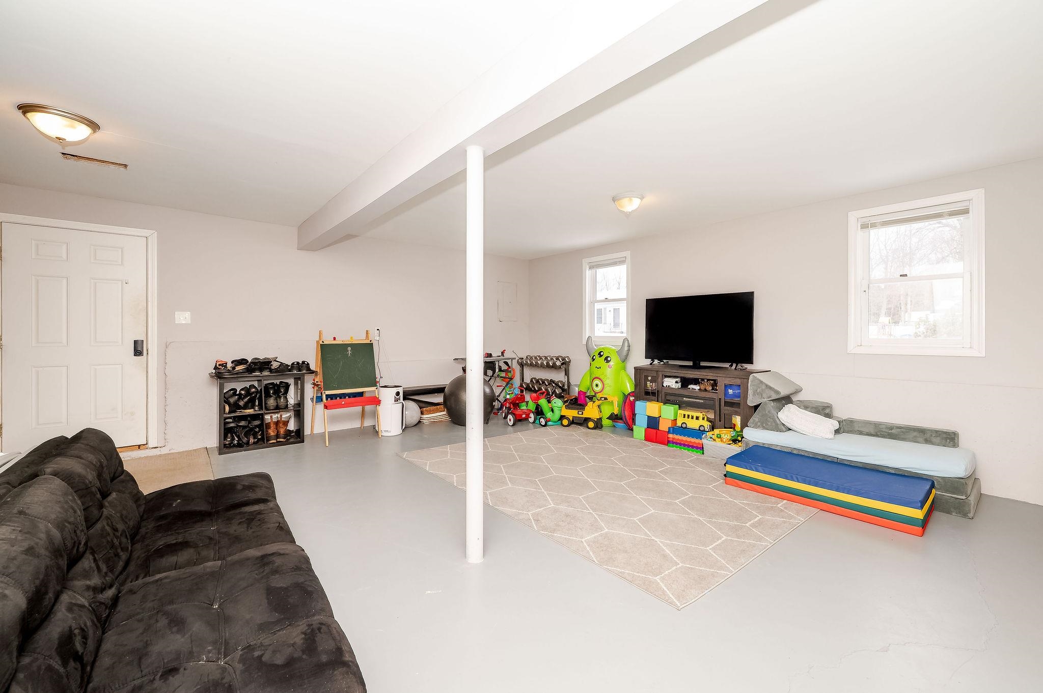 5 Kirsten Avenue Rochester, NH 03867 - Photo 32 of 42 Gallery Image 32