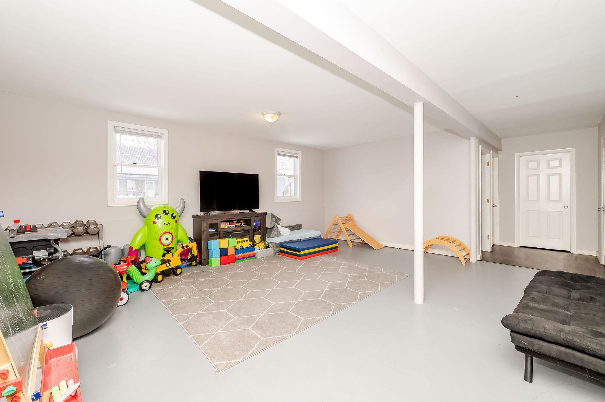 5 Kirsten Avenue Rochester, NH 03867 - Photo 34 of 42 Gallery Image 34