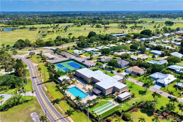 $1,800 | 1800 Southeast St Lucie Boulevard, Unit 5201, Stuart, FL 34996