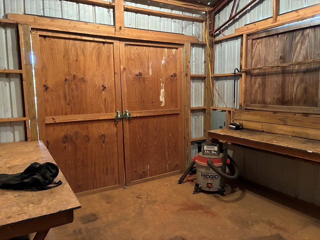 1602 County Road 50 Abbeville, AL 36310 - Photo 41 of 61 Work Area in barn