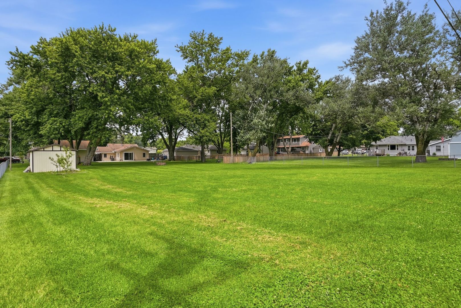 816 Ogden Road New Lenox, IL 60451 - Photo 27 of 41