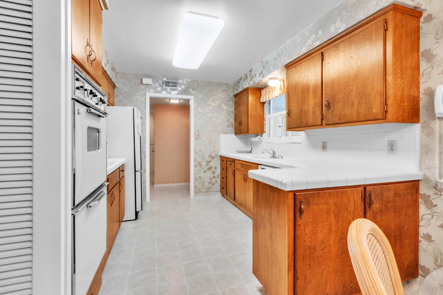 4248 Birgit Way Sacramento, CA 95864 - Photo 8 of 20