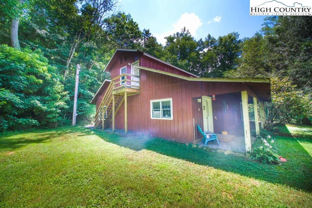 705 John Erwin Road Banner Elk, NC 28604 - Photo 3 of 8 Gallery Image 3
