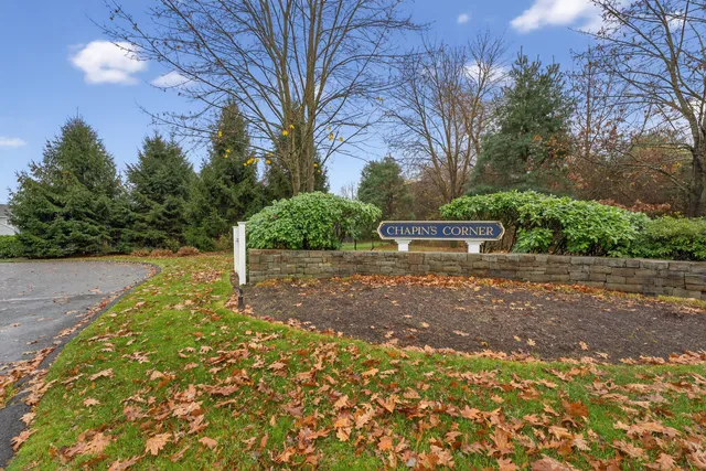 $3,000 | 43 Copley Road, Unit 43, Glastonbury, CT 06073