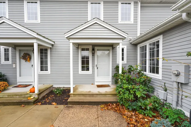 $3,000 | 43 Copley Road, Unit 43, Glastonbury, CT 06073