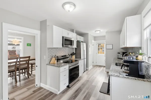 $349,900 | 19 Waller Court, New London, CT 06320