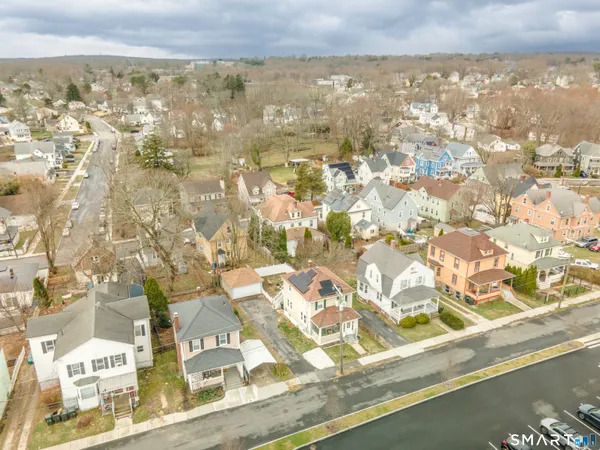 $349,900 | 19 Waller Court, New London, CT 06320