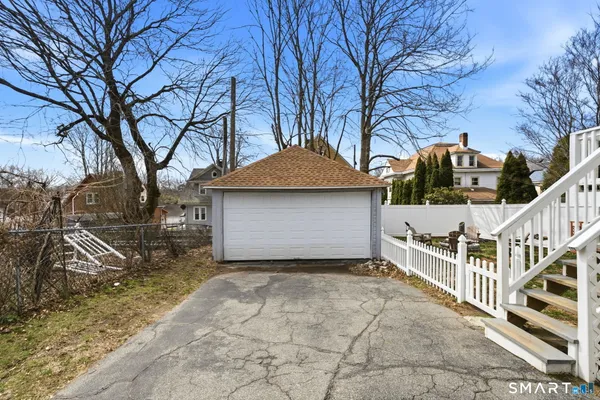 $349,900 | 19 Waller Court, New London, CT 06320