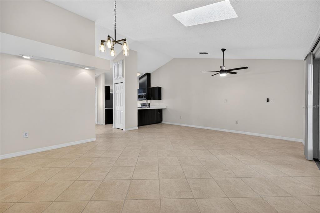 112 Anclote Road Tarpon Springs, FL 34689 - Photo 11 of 29