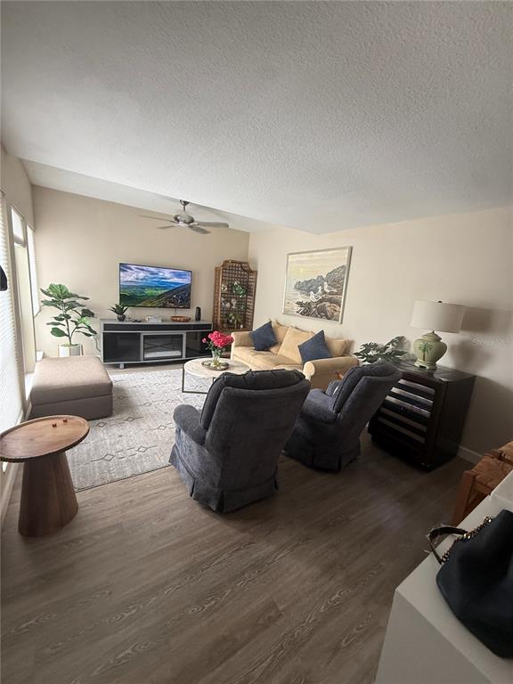 315 Medallion Boulevard, Unit H Madeira Beach, FL 33708 - Photo 5 of 60