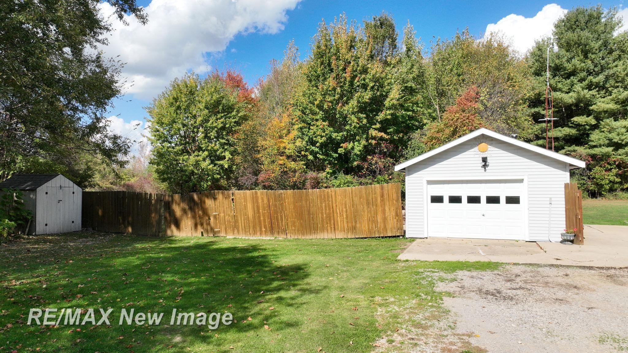 6037 Scott Road Mount Morris, MI 48458 - Photo 9 of 92 50190965-1c725c0e-3fb9-4b67-8477-f2ff88f27dac.JPG