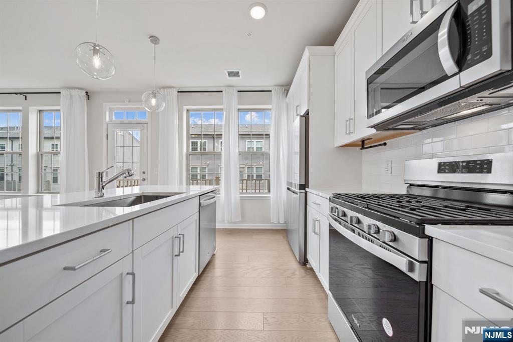 57 Arnold Drive Wood-Ridge, NJ 07075 - Photo 15 of 50