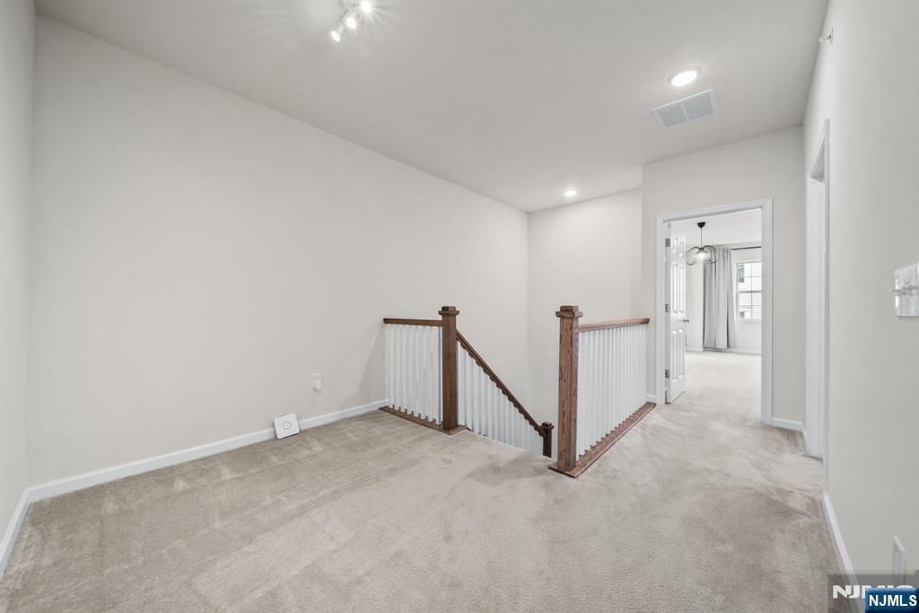 57 Arnold Drive Wood-Ridge, NJ 07075 - Photo 19 of 50
