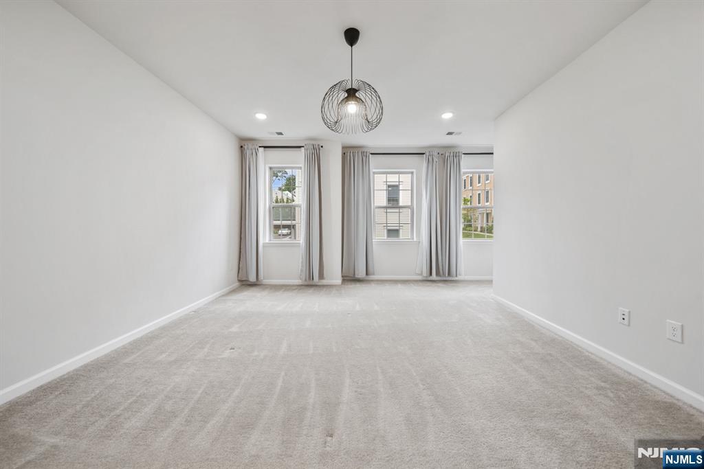 57 Arnold Drive Wood-Ridge, NJ 07075 - Photo 21 of 50