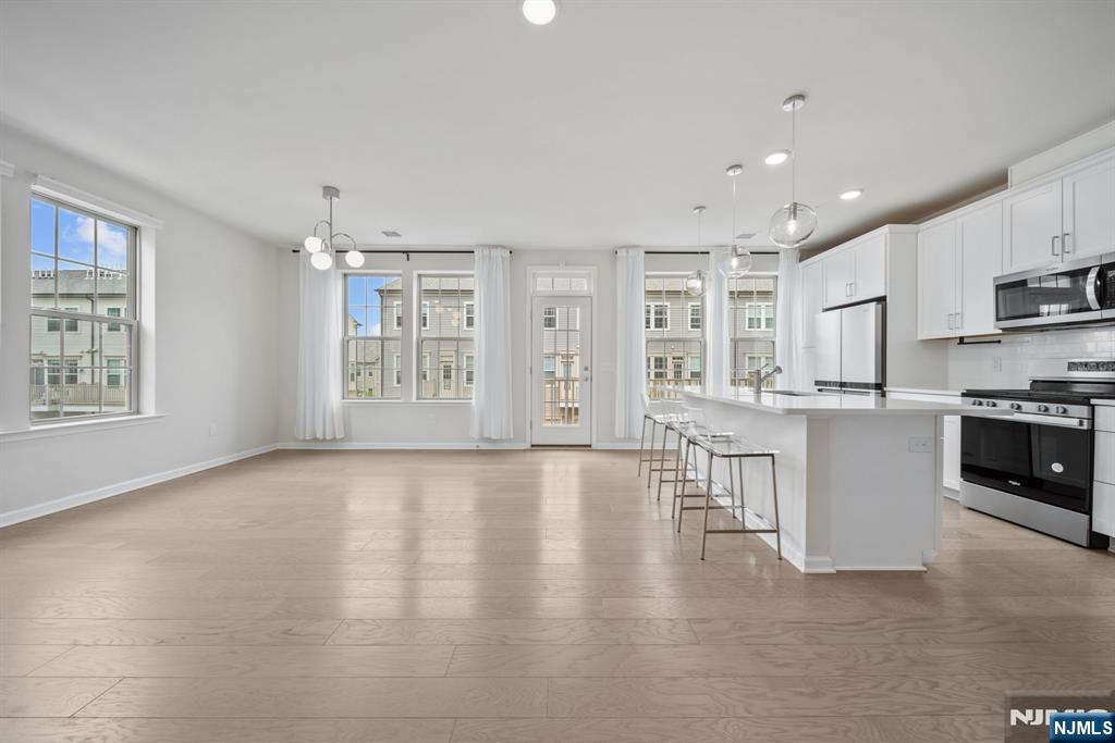 57 Arnold Drive Wood-Ridge, NJ 07075 - Photo 8 of 50