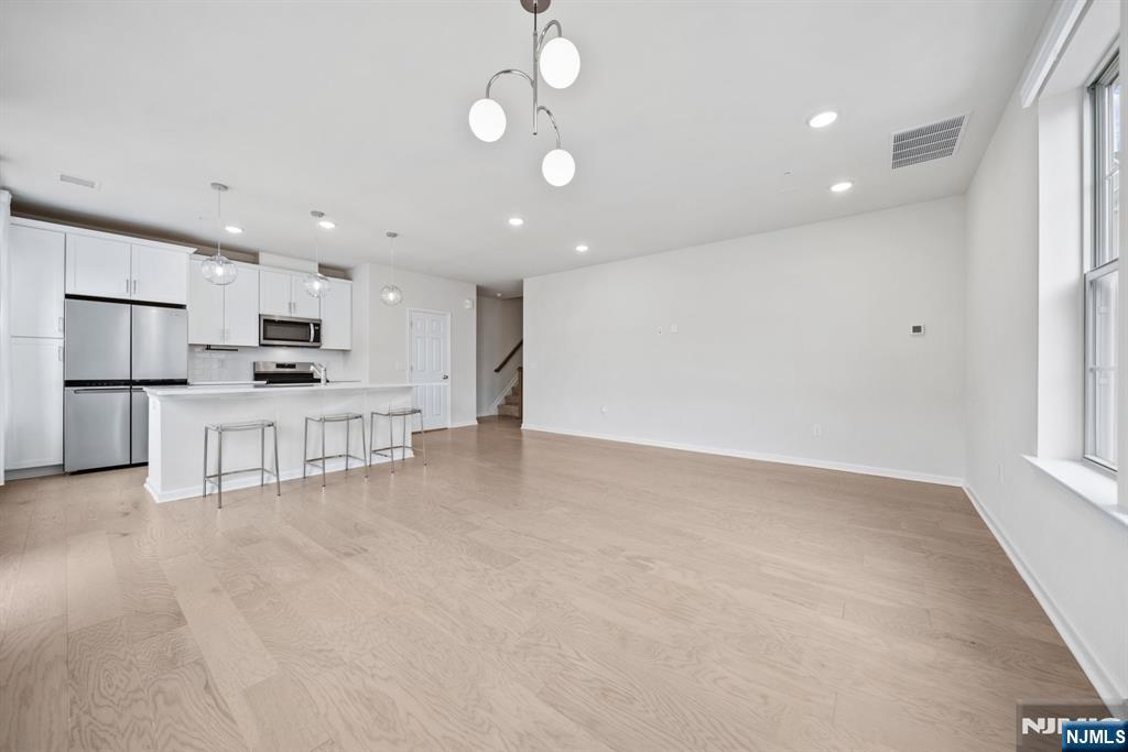 57 Arnold Drive Wood-Ridge, NJ 07075 - Photo 10 of 50
