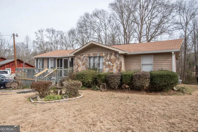 $200,000 | 15 Aycock Street, Whitesburg, GA 30185