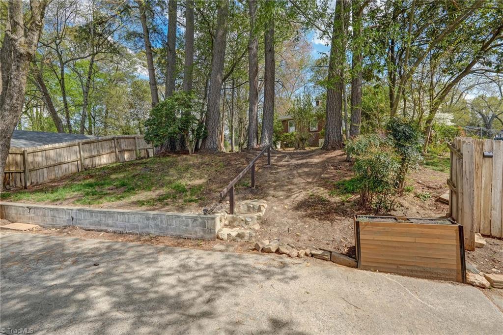 107 South Lindell Road Greensboro, NC 27403 - Photo 28 of 31