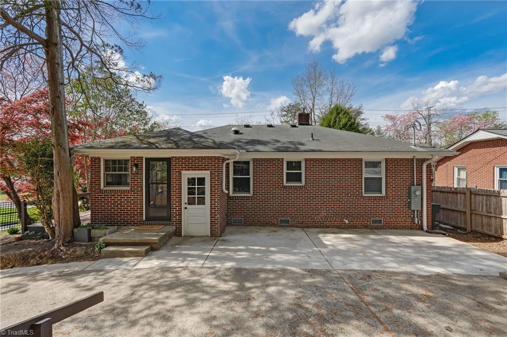 107 South Lindell Road Greensboro, NC 27403 - Photo 30 of 31