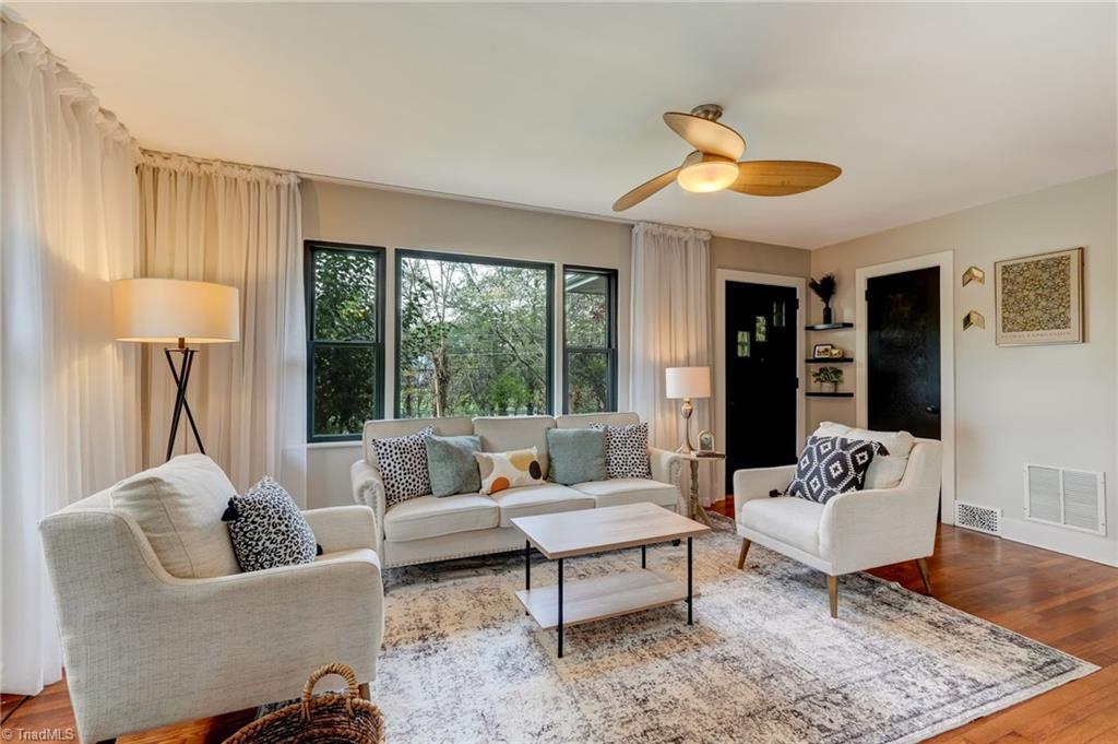 107 South Lindell Road Greensboro, NC 27403 - Photo 10 of 31