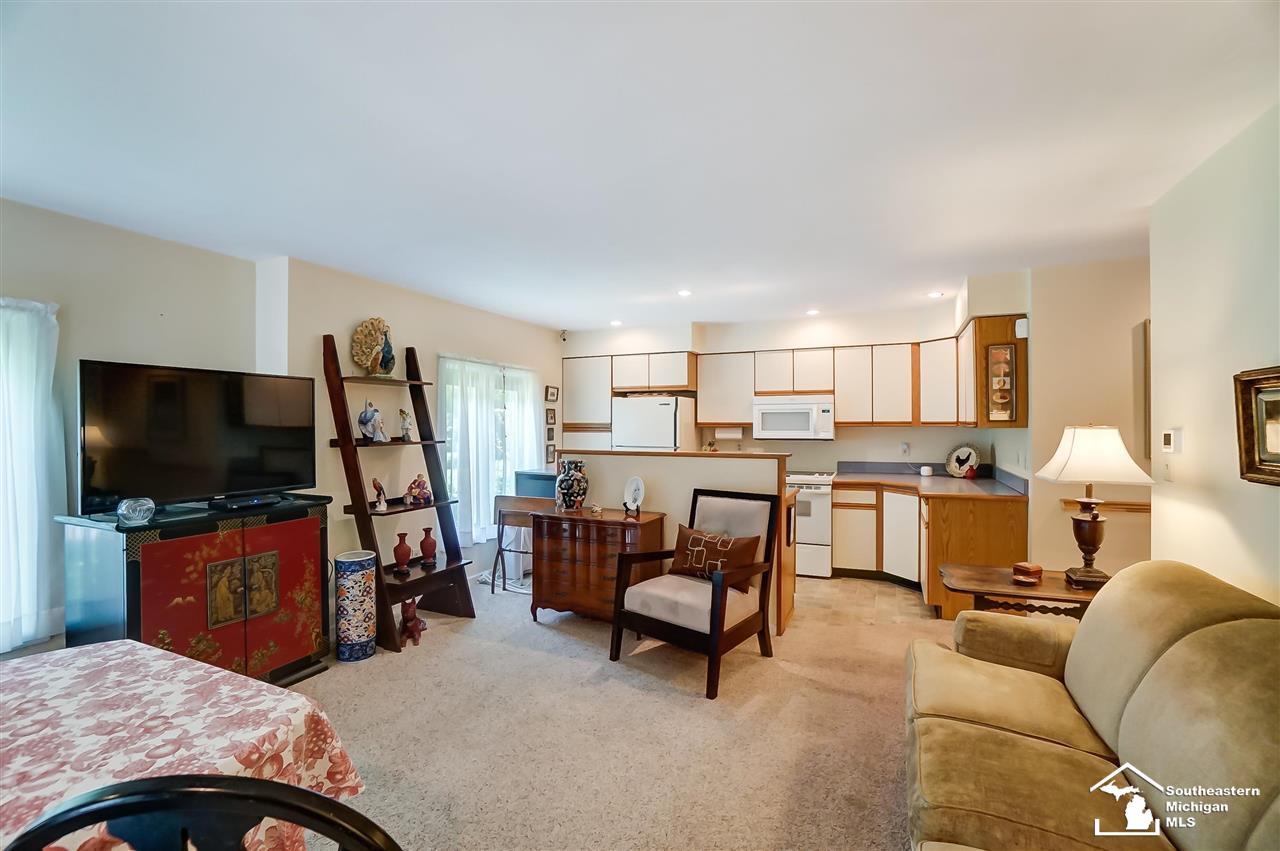400 East Hurd Road Monroe, MI 48162 - Photo 75 of 99 50078211-74.JPG