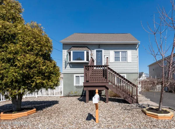 $433,000 | 623 Beachwood Avenue, Toms River, NJ 08753