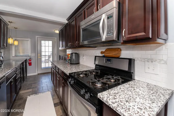 $433,000 | 623 Beachwood Avenue, Toms River, NJ 08753