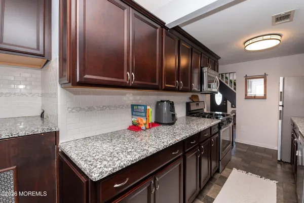 $433,000 | 623 Beachwood Avenue, Toms River, NJ 08753