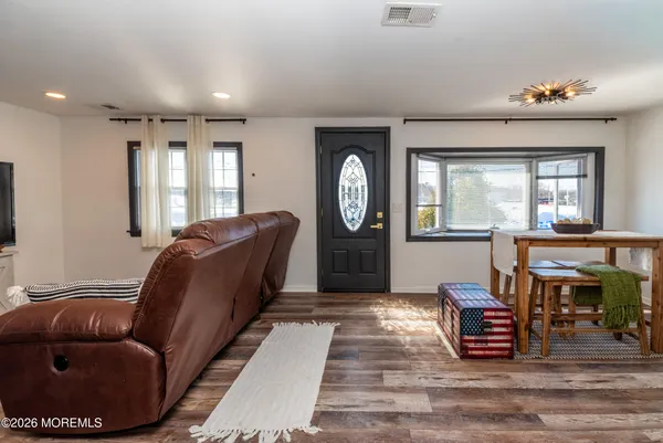 $433,000 | 623 Beachwood Avenue, Toms River, NJ 08753