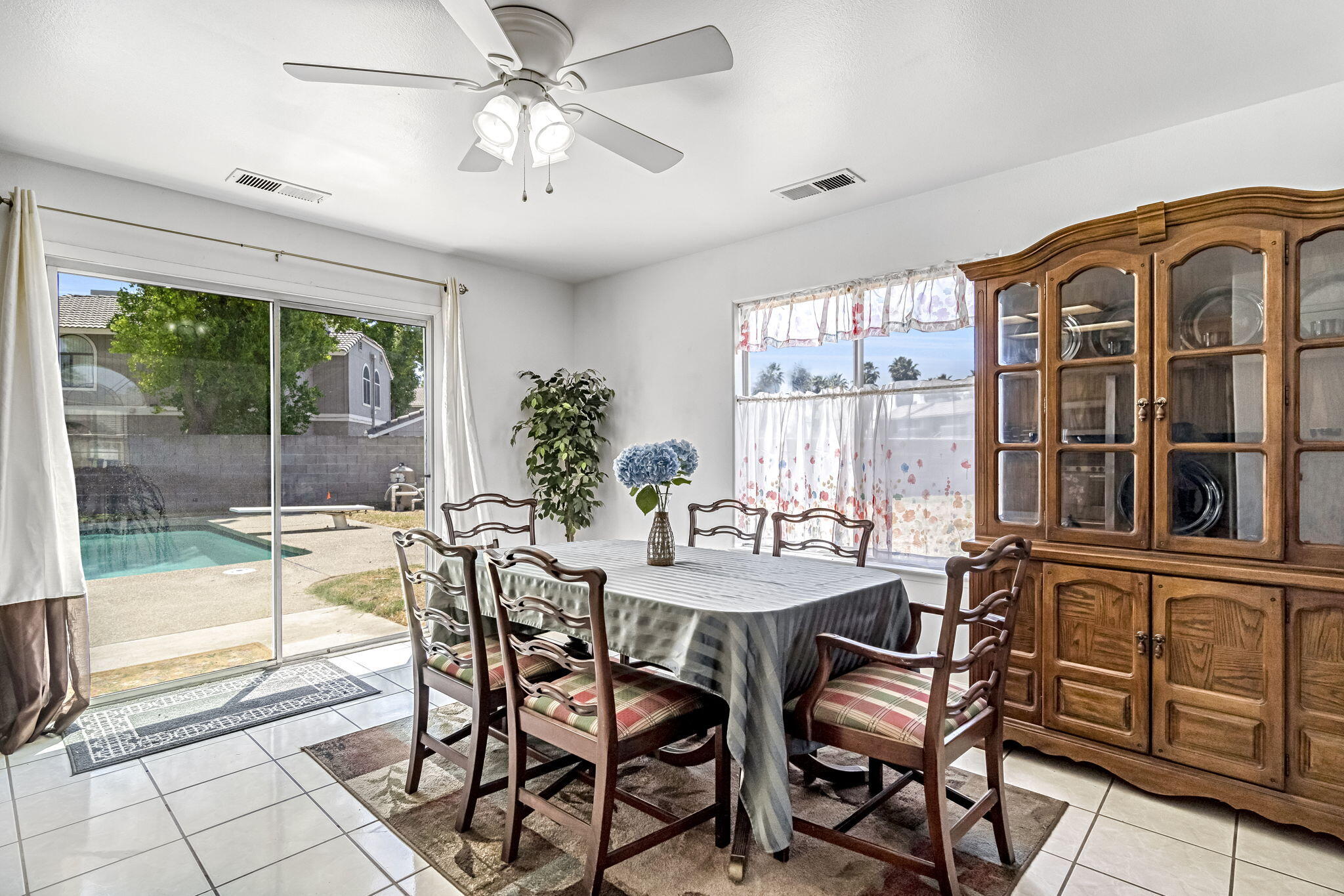 717 East Spring Lane Lemoore, CA 93245 - Photo 8 of 40